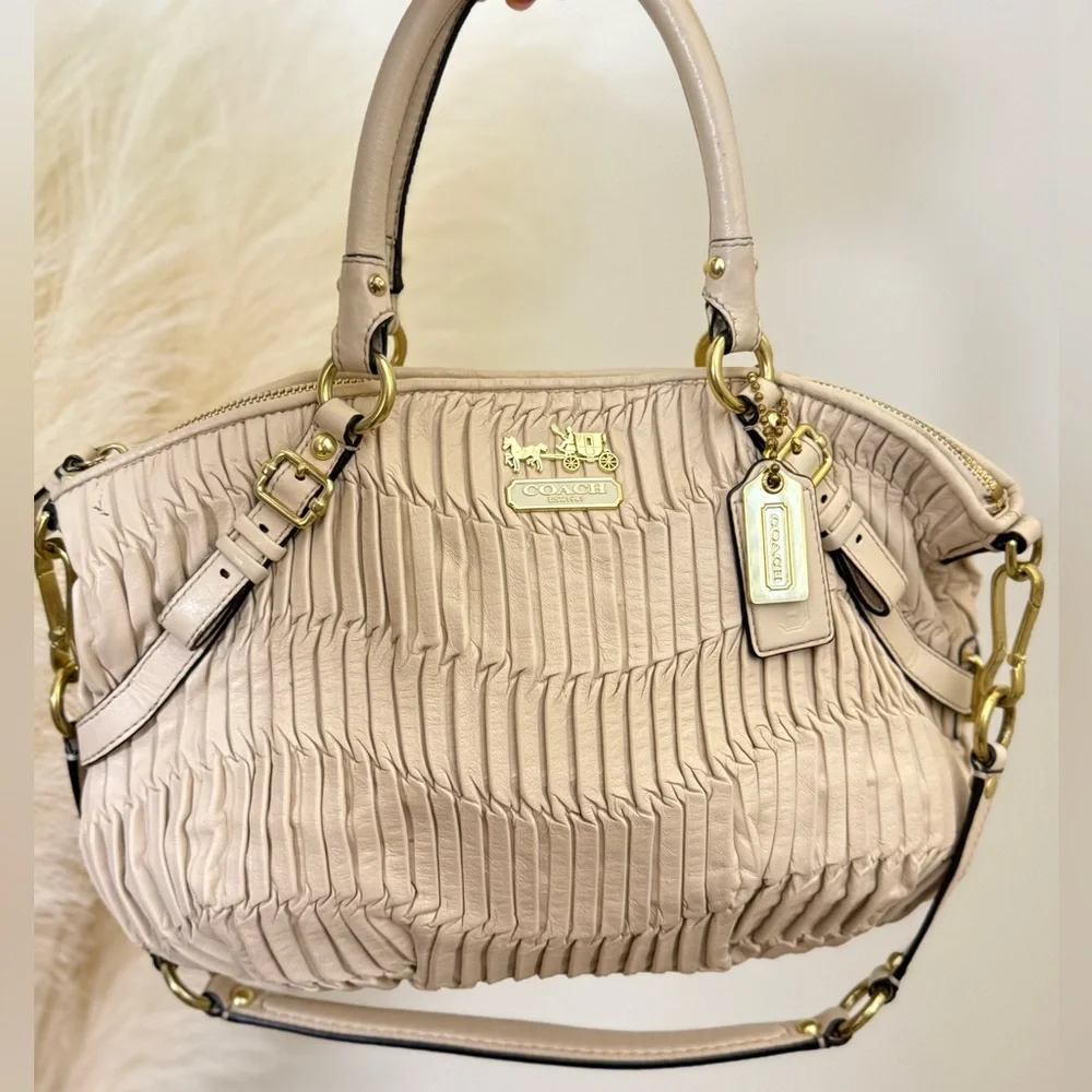 🌾  Coach Madison‎ Sophia Gathered Leather Satchel